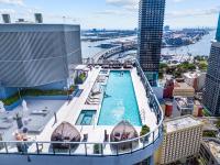 Wellness Studio in Downtown Miami Rooftop Pool - B&B Miami