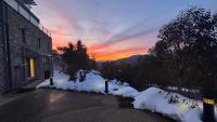 Woodsmoke Seven - B&B Falls Creek