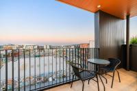 Tuam St Stay - 1BR with Balcony Bath - Chambres d'hôtes Christchurch
