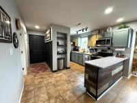 Modern Comfort: Updated Cozy Condo in Indian Point - B&B Branson