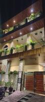Krsna's Homestay Budget-friendly, Peaceful Stay - B&B Mathura