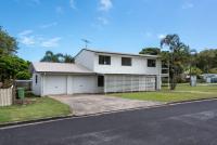 26 Rumbalara Avenue Rainbow Beach Aircon Walk To Beach - Bed and Breakfast Rainbow Beach