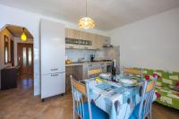 Rural Apt Lea for 2 /w Terrace - Happy Rentals - Bed and Breakfast Šmarje