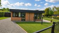 Zenda's vakantiehuisje - Ferienwohnung Lanaken