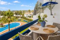 Sea view modern apartment with 4 pools and terrace - Chambres d'hôtes Castillo de la Duquesa
