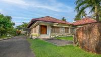 Galle Retreat Colonial Villa with Pool and Garden - B&B Galle
