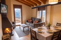 Apartaments Cal Climens - Cadí - Bed and Breakfast Fornillos