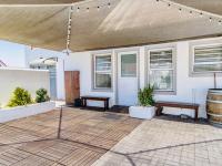 House Lilly Langebaan Holiday Home - B&B Langebaan