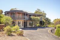 Waterside View Upstairs Retreat for Two - B&B Augusta