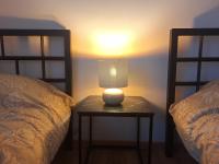 2-bedroom house - Garden - 4 min to Charleroi Airport - B&B Charleroi
