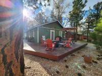 Bear Escapes II Affordable Luxury Cabin - B&B Sugarloaf