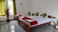 Lake Flores Home Stay - B&B Kochi