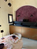 Loft di design tra città e aeroporto - B&B Bologna