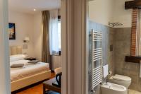 Quadruple Room with Shared Bathroom