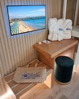 Deluxe Studio