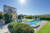 Stone Built Private villa Emerald with pool, 30m to Beach & BBQ! - Ferienwohnung Rapaniana