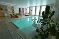 Suite Romantic exécutive avec Jacuzzi privé - Spa Privé Bruxelles Tubize Apulia - B&B Tubize