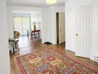 Bright, renovated, spacious 3 bedrooms, 2 bathroom - B&B Montreal