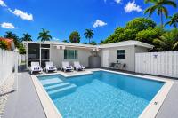 Walk to Hollywood Beach Luxury 4BR Villa - B&B Hollywood