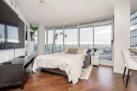 Central 2BR and 2BA with Sofa Bed Perfect Vancouver Getaway - Chambres d'hôtes Vancouver