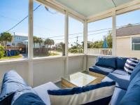 220 W Ashley - Corner Cottage - Central Location - Bed and Breakfast Folly Beach