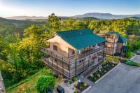 Summer Special, Sleeps 20, Theater, HotTub, Game, Pet Friendly - B&B Pigeon Forge