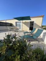 Val des Bruyères - Gîte tout confort dans un village typique près de Pézenas - B&B Neffiès