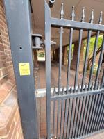 Cosy Gated Room with Free Secure Parking Private Bathroom - Bed and Breakfast Woking