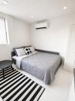 Brand new studio in the best area 2 min away from Beverly Hills - B&B Los Angeles