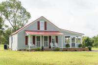 The Little Farmhouse Sleeps 6 - B&B