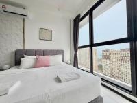 Two-Bedroom Apartment with Partial Ocean View