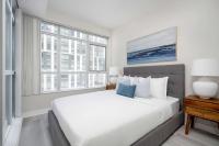 Refined Waterfront Retreat Lake Views Sleeps 6 - Ferienwohnung Toronto