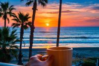Oceanfront 1BR at Hawaiian Inn Daytona Beach - Chambres d'hôtes Daytona Beach