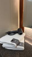 Modern Studio at Madrid Tower Sta Lucia Mall with LRT 2 Access - Bed and Breakfast Manilla