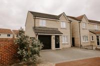 Renovated 3-Bed, 3-Bath Home with Garden - B&B Thornaby-on-Tees