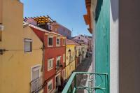 Blue Coconut Second, By Home Match - B&B Setúbal