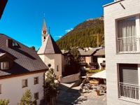 Ferienwohnungen Chesa Arsa by Albana Hotel - Bed and Breakfast Silvaplana