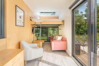 Modern Tiny Home with Hot Tub - Chambres d'hôtes Redberth