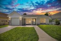 Modern Tampa Retreat Hot Tub EV Charger Sleeps 8 - B&B Tampa