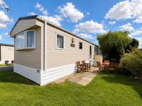 Stunning 6 Berth Caravan Near To The Beach At Pakefield Ref 68115Cr - B&B Lowestoft