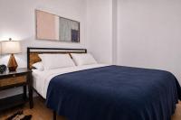 2 Bedroom Quite & Cozy Unit Next to Central Park - Bed and Breakfast New York