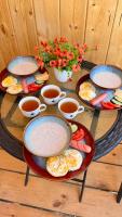Bright village Kolsay - Bed and Breakfast Saty