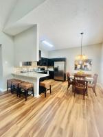 Modern Charm - Bed and Breakfast Knoxville