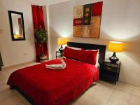 Ocean city View Condo Steps to Condado Beach - B&B San Juan