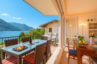 Ambra Lakeside Retreat & View with Terrace - Happy Rentals - B&B San Felice del Benaco