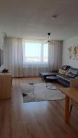 3-Room Apartment in a Green Location, Ideal for a Family - B&B Duisburg