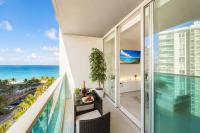 Oceanfront Condo - Private Beach -Heated Pool, Gym and Game Room - Hollywood Beach - Chambres d'hôtes Hollywood