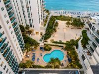 Oceanfront Condo - Private Beach -Heated Pool, Gym and Game Room - Hollywood Beach - B&B Hollywood