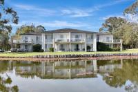 Duck Pond Villa at Hunter Valley Golf Resort - B&B Lovedale