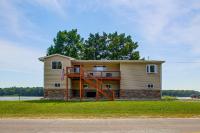 Spacious Home w/ Deck & Mississippi River Views - Ferienwohnung Grafton